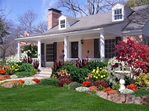 Stunning Cape Cod Landscaping Ideas Recomended Tuscan Style Backyard Landscaping P… | Front ...