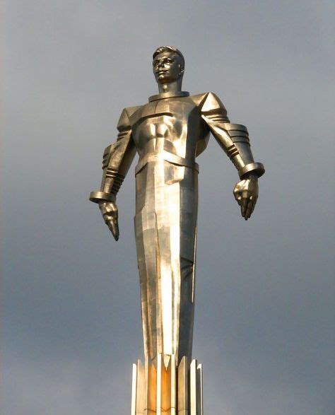 Soviet sculpture (With images) | Art deco sculpture, Art deco, Deco statue