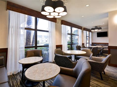 Hotels Near Columbus Zoo | Hyatt Place Columbus/Worthington