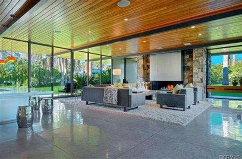 Inside Leonardo DiCaprio's Palm Springs Home Photos | Image #3 - ABC News