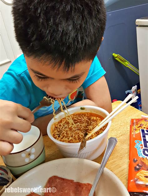 The Rebel Sweetheart.: Foodie Goodie | Korean Ramyeon.