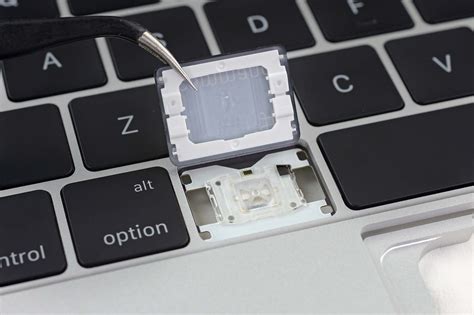 The New MacBook Pro Keyboard is a Throwback in the Best Way - iFixit