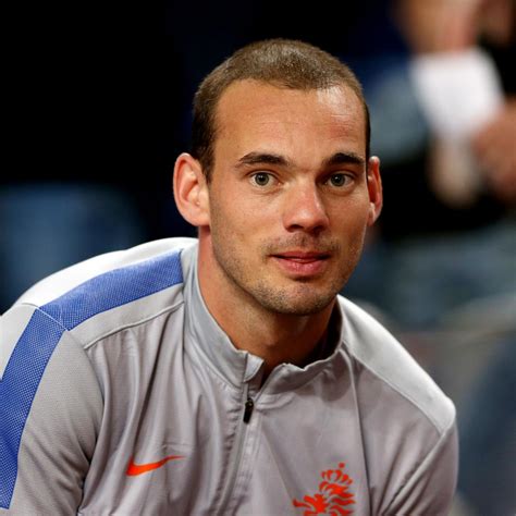 Wesley Sneijder Is a Transfer Target of Chelsea, Claims Louis van Gaal ...