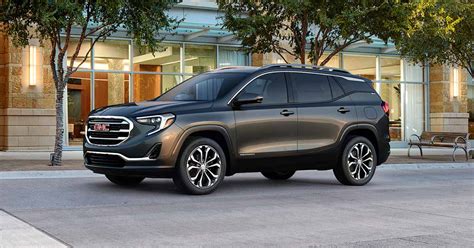 2018 GMC Terrain First Drive: Small SUV, Big Ambition | GearOpen