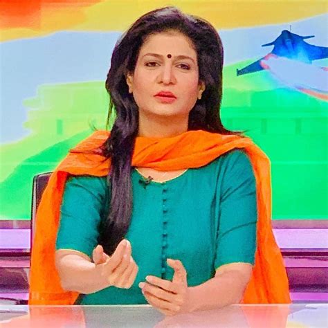 Anjana om kashyap | News anchor, Tv news, Event hosting