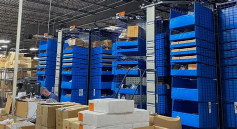 Warehouse Carousel Systems: Everything You Need to Know