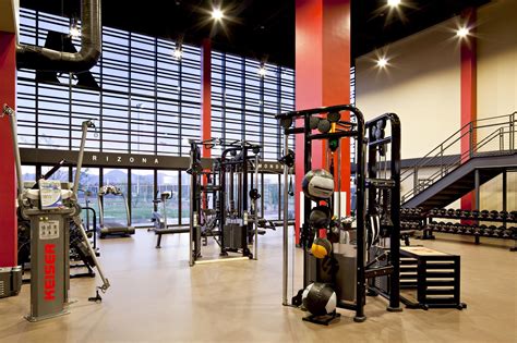 6 Essential Components of Fitness Center Design | NanaWall