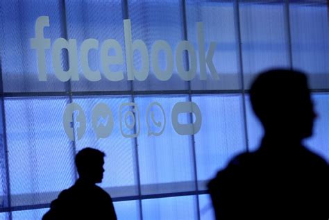 Break up Facebook, says company's co-founder