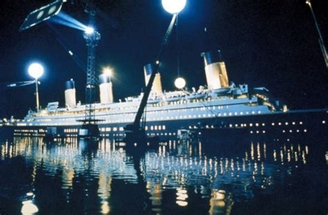 Rare Of Titanic Movie Behind the Scenes Photos - FilmiBeat