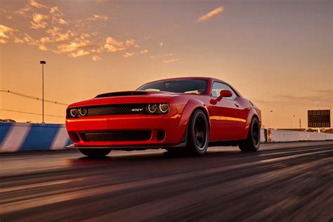 2018 Dodge Challenger SRT Demon to Debut at 2017 New York Auto Show ...