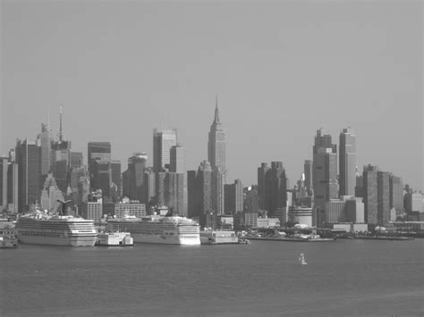 New York City Skyline views from Blvd East, Weehawken New Jersey ...