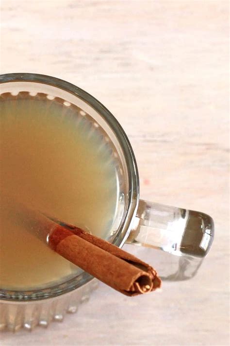 Hot Buttered Rum Classic Cocktail | Mix That Drink