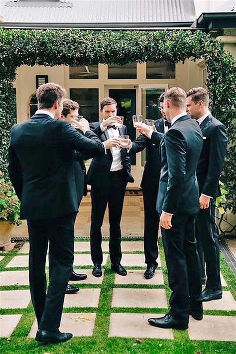 wedding photography ideas for groomsmen - EmmaLovesWeddings