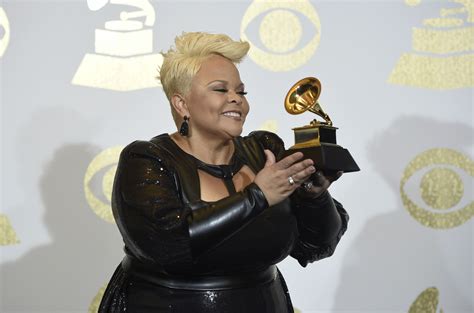 Black music stars shine bright at the 59th Grammy Awards – Los Angeles Sentinel