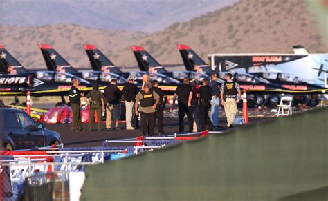 Deadly crash at Reno air races - Photo 1 - CBS News