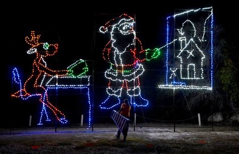 BLORA lights up holidays | Entertainment | kdhnews.com