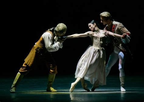 The Shifting Fortunes of Manon, Ballet’s Femme Fatale - The New York Times