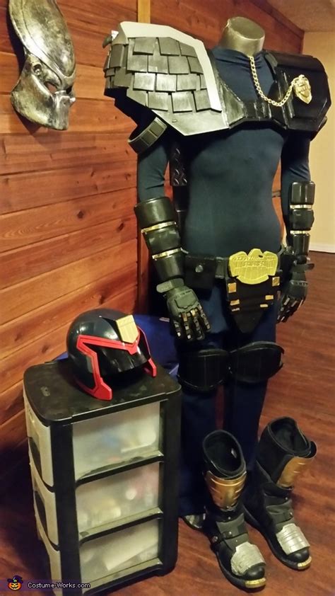 Judge Dredd Costume - Photo 8/8