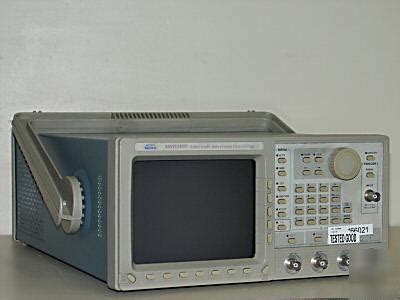 Tektronix AWG2021 arbitrary waveform generator 250 ms/s