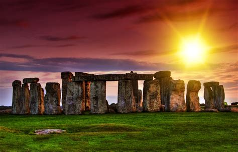 Wielkie grillowanie w Stonehenge. Jak jedli budowniczowie Stonehenge? - National Geographic