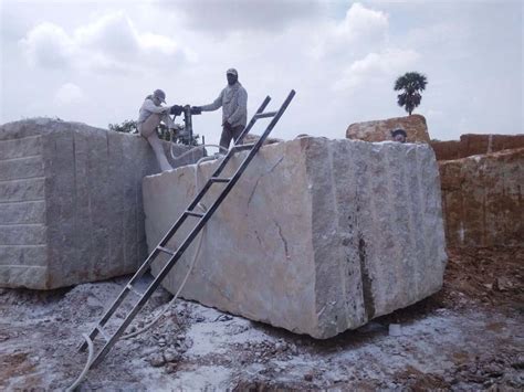 Granite quarry India to produce highly-precised granite stone products