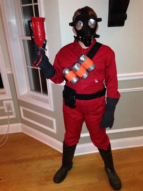 Tf2 pyro Halloween costume for comic con 2013 NYC. | Halloween costumes, Costumes, Tf2 pyro