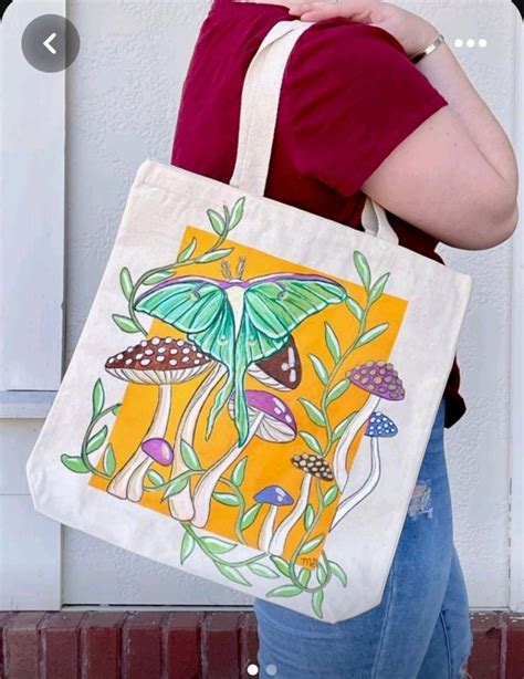 tote bag painting ideas | Painted tote, Painted canvas bags ...