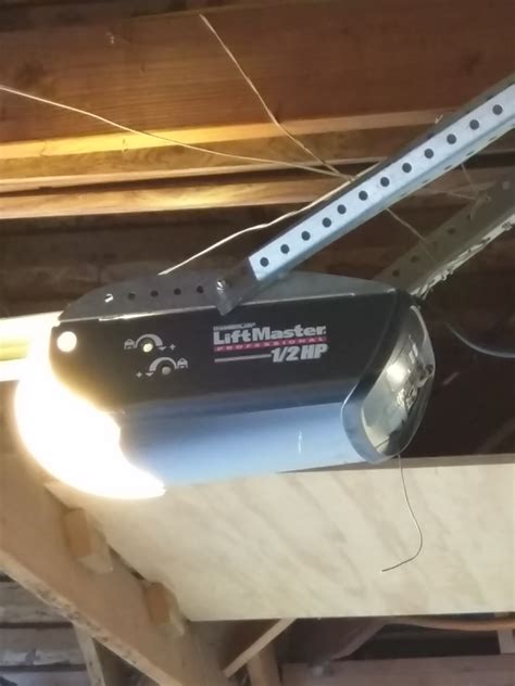 To identify model of Liftmaster garage door opener - Home Improvement Stack Exchange