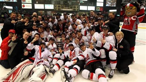 UNB awarded national men's hockey championship tournaments | CBC News