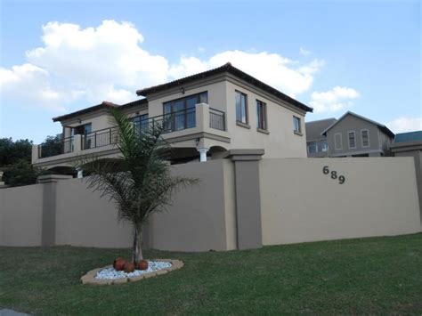 4 Bedroom House for Sale For Sale in Greenstone Hill - Priva