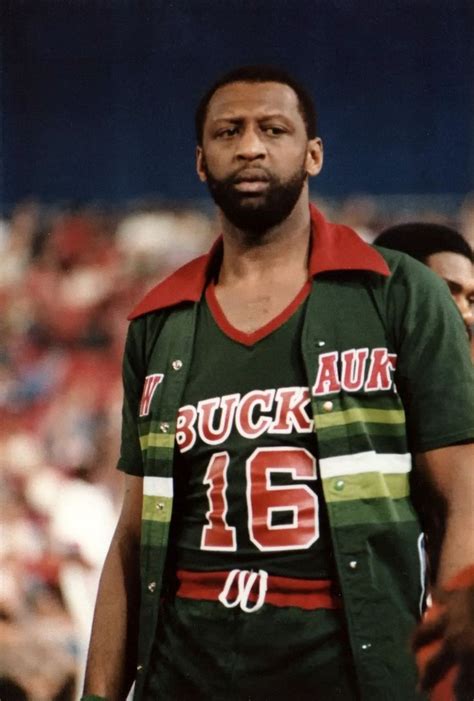 Bob Lanier. He played for the Milwaukee Bucks from 1980-1984. Nba ...