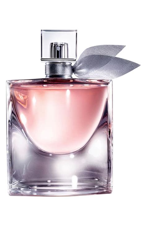 A Definitive List of the Best-Smelling Perfumes of All Time