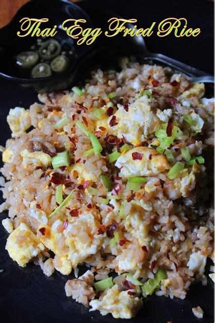 Quick Thai Egg Fried Rice Recipe - Yummy Tummy