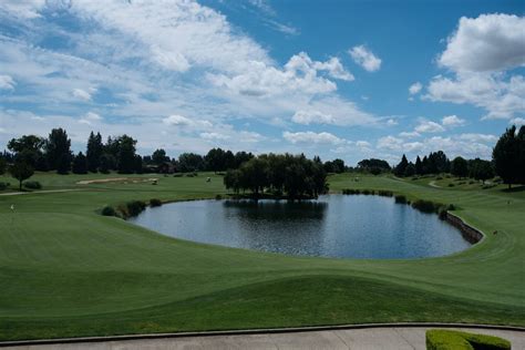 Langdon Farms Golf Club • Portland Wedding Venues