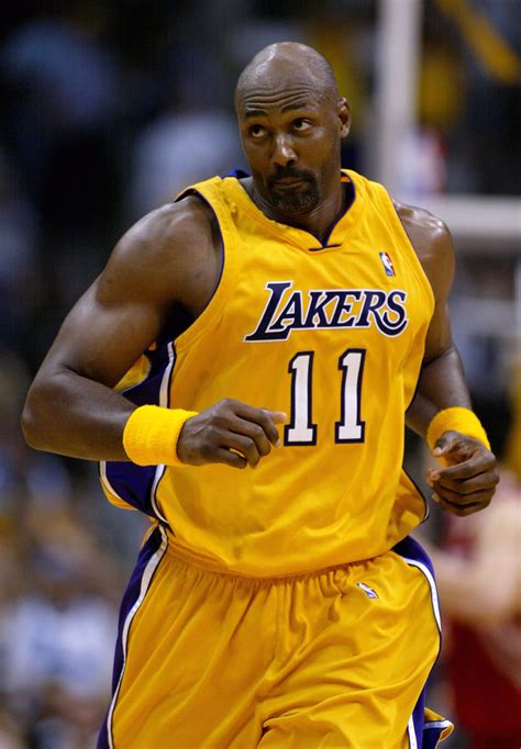 Ranking the 20 greatest players to ever play for the Lakers | HoopsHype | Page 14