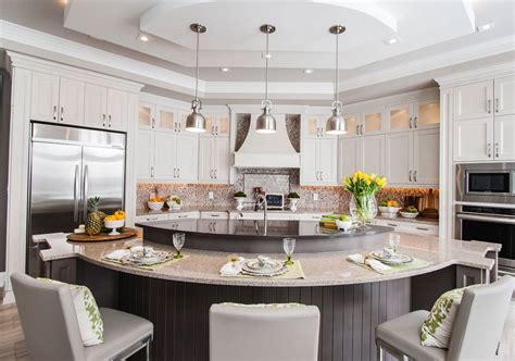 29 Spectacular Custom Kitchen Island Ideas | Sebring Design Build | Curved kitchen, Curved ...