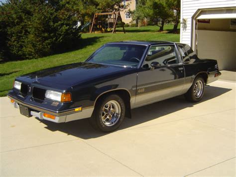 1987 Oldsmobile Cutlass Supreme 442 Coupe 2-Door 5.0L