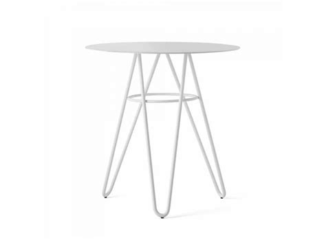 Outdoor Coffee Table with Round Top in White HPL