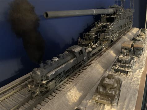 1/72 Schwerer Gustav Railway Cannon : r/modelmakers