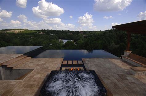 40+ Absolutely spectacular infinity edge pools