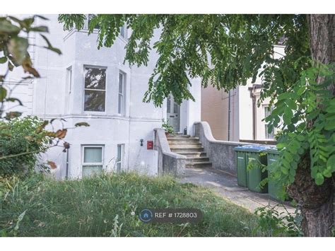 2 bed flat to rent in Burrage Road, London SE18 - Zoopla