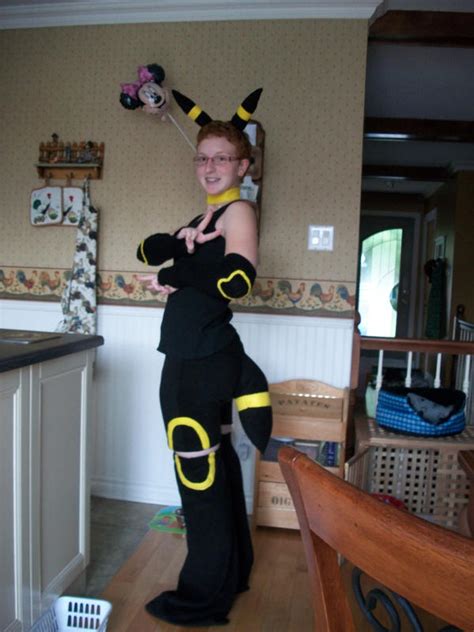 Umbreon cosplay by Sasophie on DeviantArt