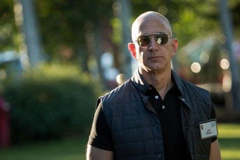 Le fondateur d’Amazon Jeff Bezos pèse plus de 100 milliards de dollars ...