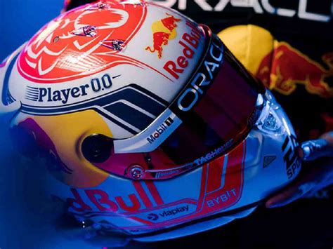 “Better than Hamilton”- Fans react as Max Verstappen unveils new Dutch ...