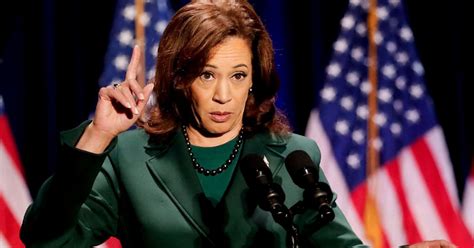 Kamala Harris Omits Key Word from Declaration of Independence During ...