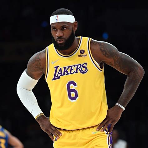 Headband Lebron James is back: Fans react to Los Angeles Lakers star's look vs Oklahoma City ...