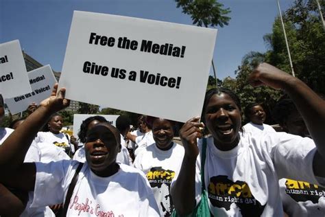 Zimbabwe: Empty Promises for Free Expression | Human Rights Watch