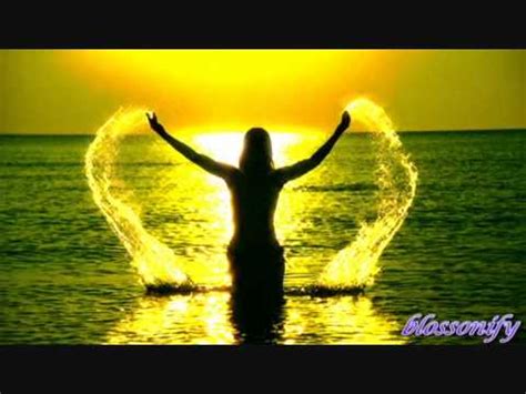 Mariah - Carey - Hero (Lyrics) ♥ ♫ ♪ ♪ ♪ ♥ - YouTube