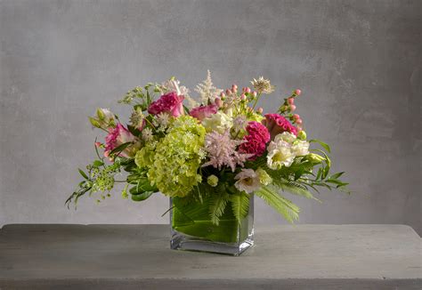 SLOANE Fresh Flowers and Berries in Pink Green and White - Robin Wood Flowers