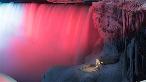 Rainbow Glow on a Frozen Niagara Falls (PHOTOS) | The Weather Channel